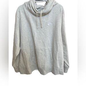 NIKE Funnel Neck NWOT Women’s pullover